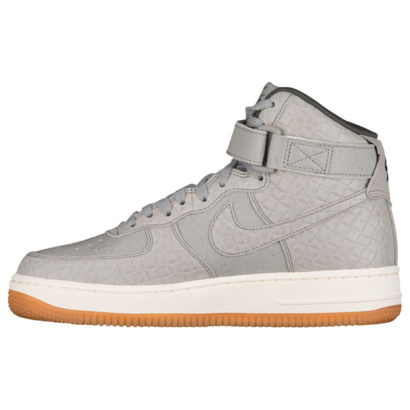 Nike Air Force 1 High Premium Women's Shoes - Picture 2 of 5